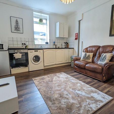 Whitchurch 1 Bedroom Apartment Cardiff Exterior photo